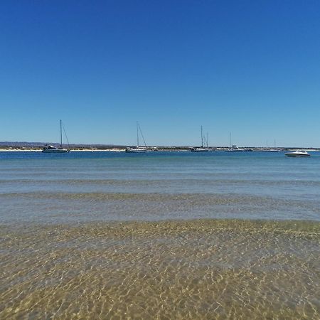 タヴィラApartamento 405 Em Urbanizacao Com Piscinasアパートメント エクステリア 写真